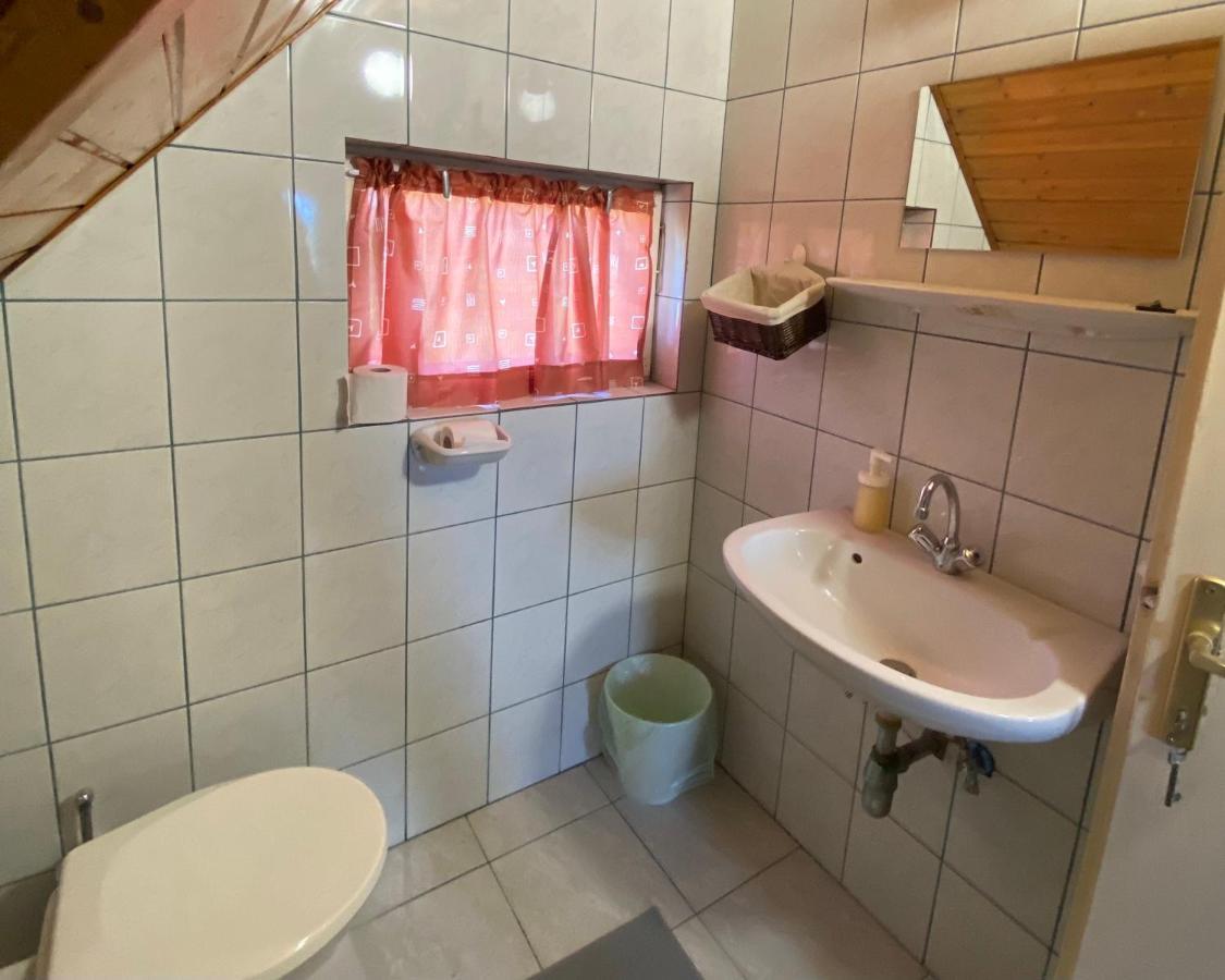 Fuege Vendeghaz Villa Lovas Ngoại thất bức ảnh