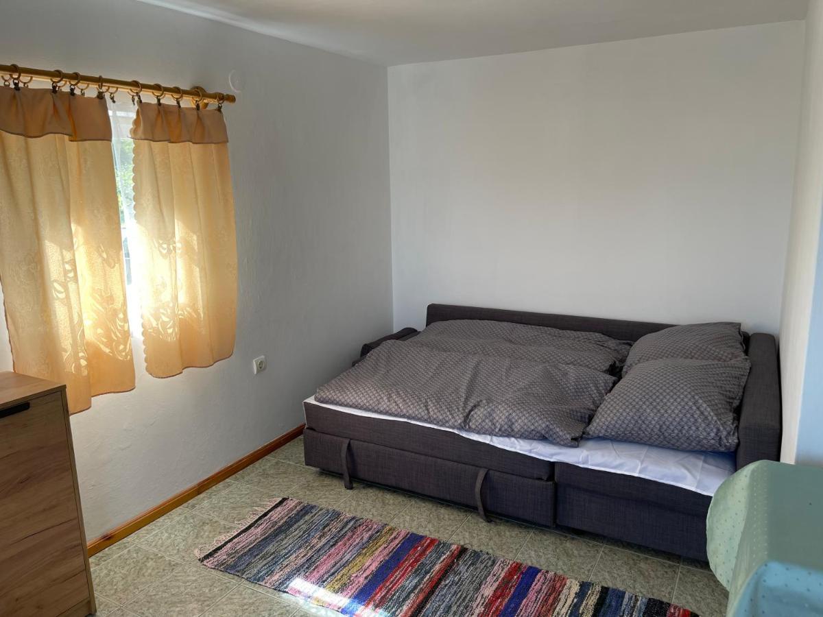 Fuege Vendeghaz Villa Lovas Ngoại thất bức ảnh